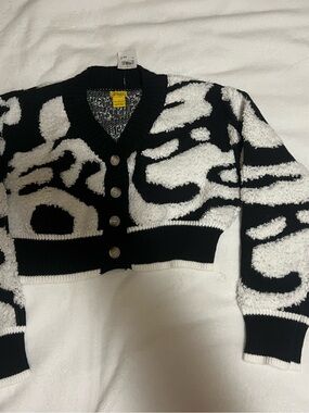 Daisy Black and White Marled V-Neck Knit Sweater Cropped